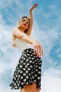 燕佳妮燕子老三